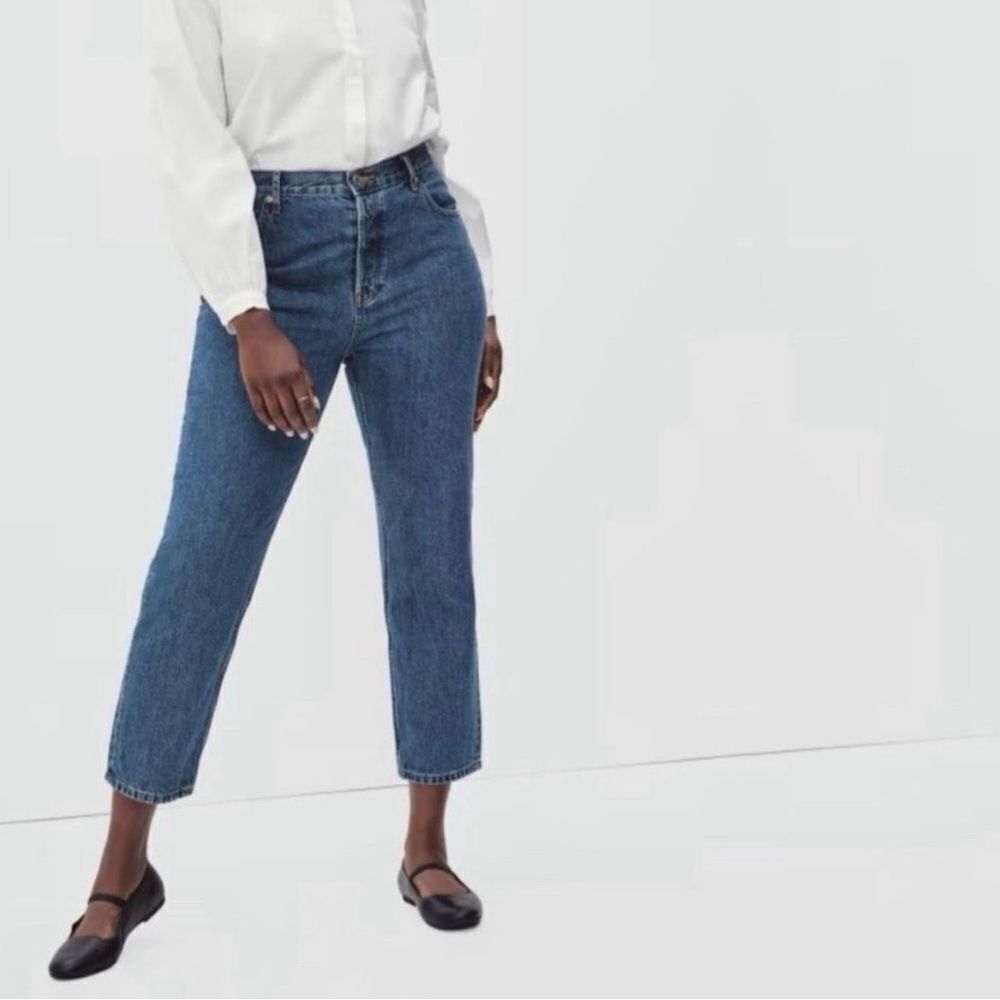 Everlane the curvy 90s cheeky straight jean